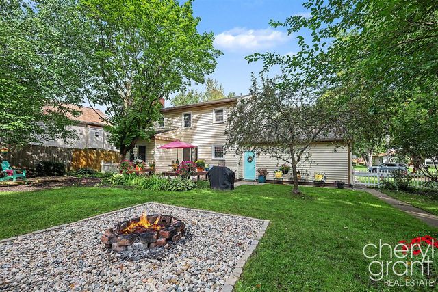 2246 Boston Street, East Grand Rapids, MI 49506
