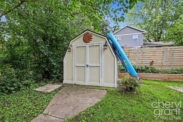 2246 Boston Street, East Grand Rapids, MI 49506
