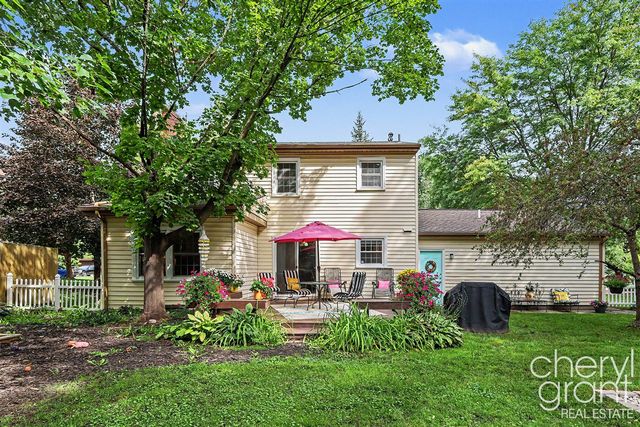 2246 Boston Street, East Grand Rapids, MI 49506