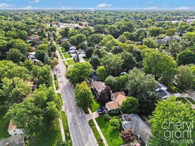 2246 Boston Street, East Grand Rapids, MI 49506