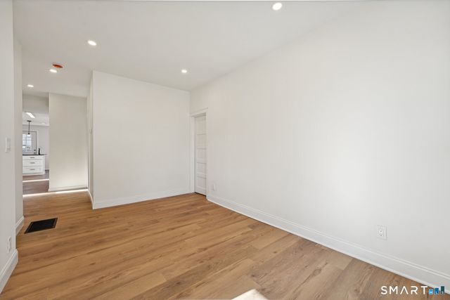 21 Soundview Avenue 1st Fl, Norwalk, CT 06854