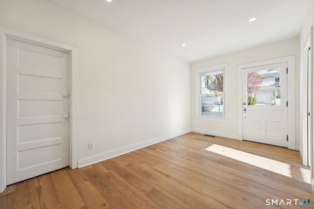 21 Soundview Avenue 1st Fl, Norwalk, CT 06854