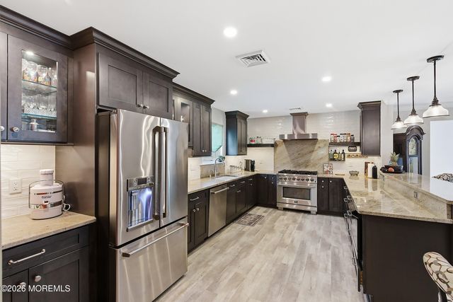 1734 Yorktowne Boulevard, Toms River, NJ 08753