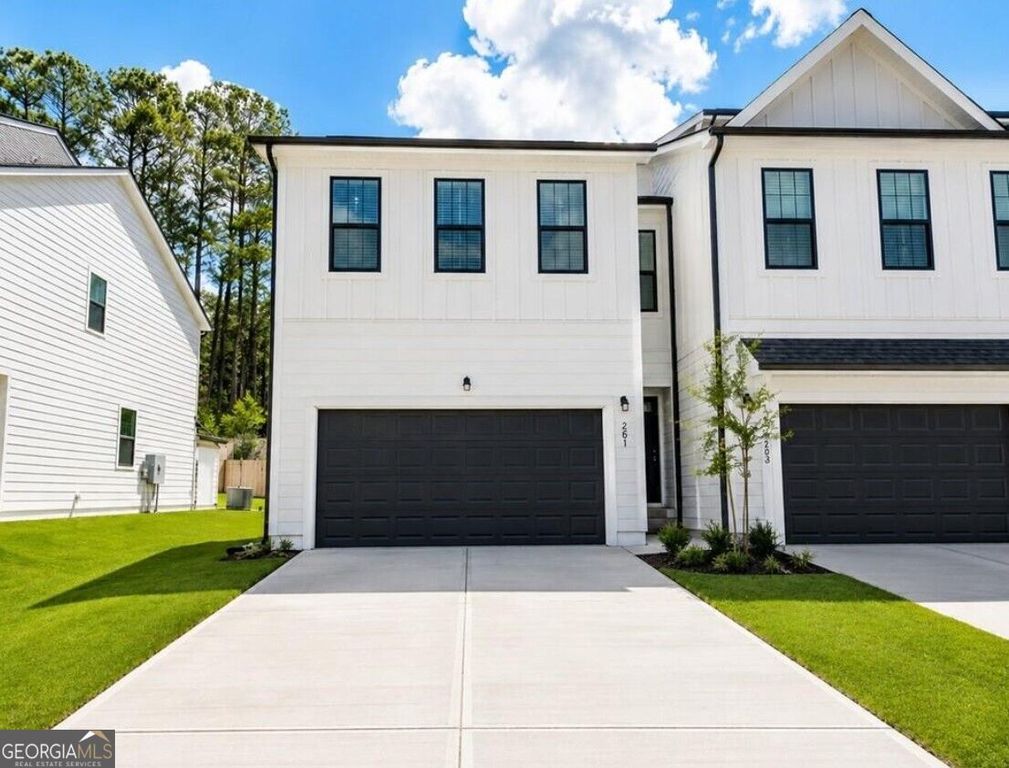 7429 Quinn Place, Flowery Branch, GA 30542