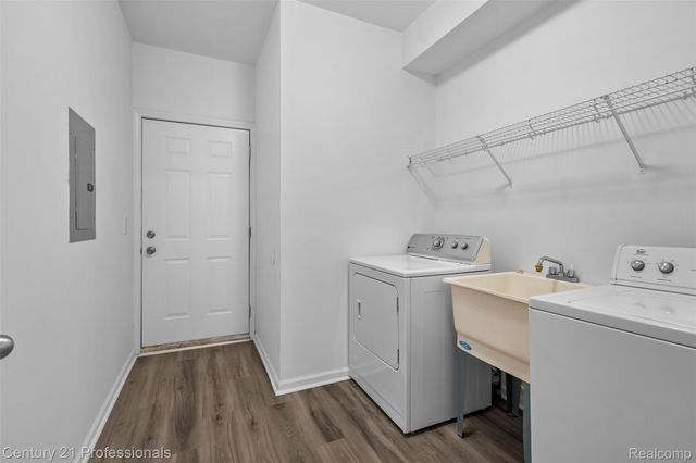 3981 Elizabeth Avenue, Canton Charter Township, MI 48188