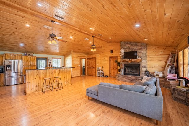 220 County Road 4577, Sulphur Springs, TX 75482