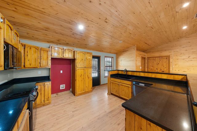 220 County Road 4577, Sulphur Springs, TX 75482