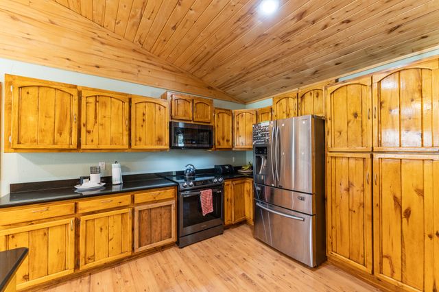 220 County Road 4577, Sulphur Springs, TX 75482