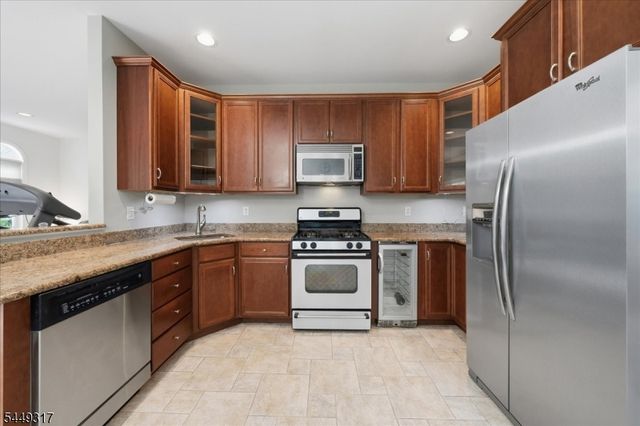 22 Bracken Hill Rd, Hardyston Twp., NJ 07419
