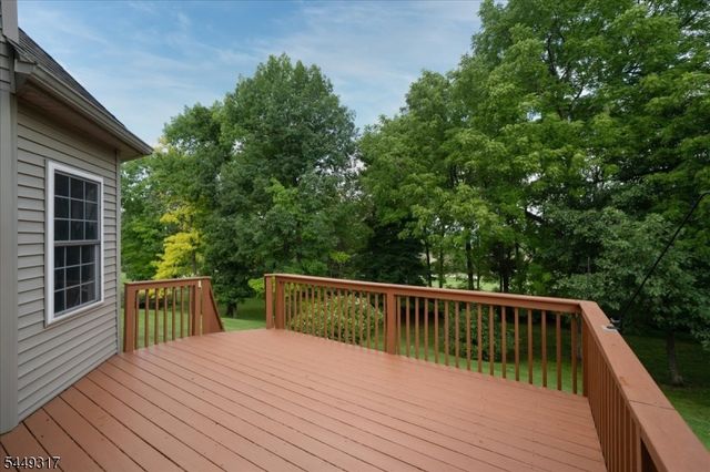 22 Bracken Hill Rd, Hardyston Twp., NJ 07419
