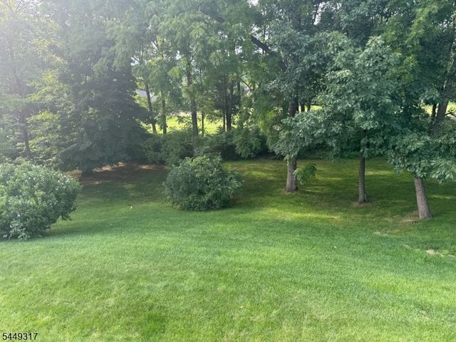 22 Bracken Hill Rd, Hardyston Twp., NJ 07419