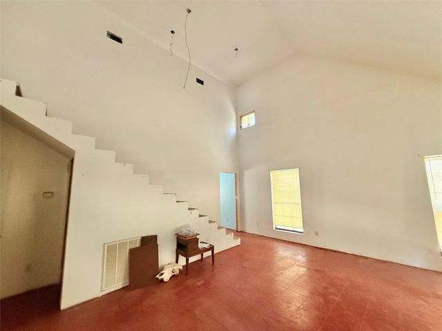 13950 Hwy 12, Orange, TX 77632