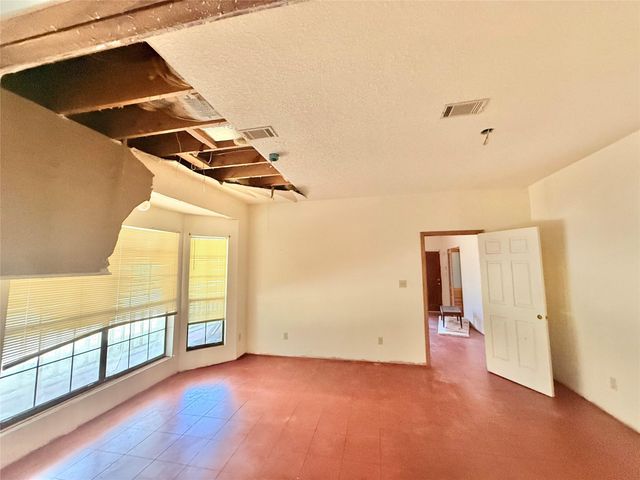 13950 Hwy 12, Orange, TX 77632