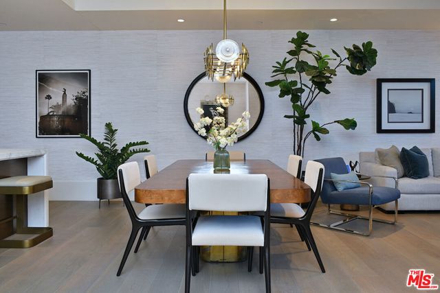 8420 Sunset Boulevard 403, West Hollywood, CA 90069