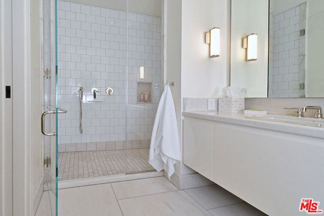 8420 Sunset Boulevard 403, West Hollywood, CA 90069