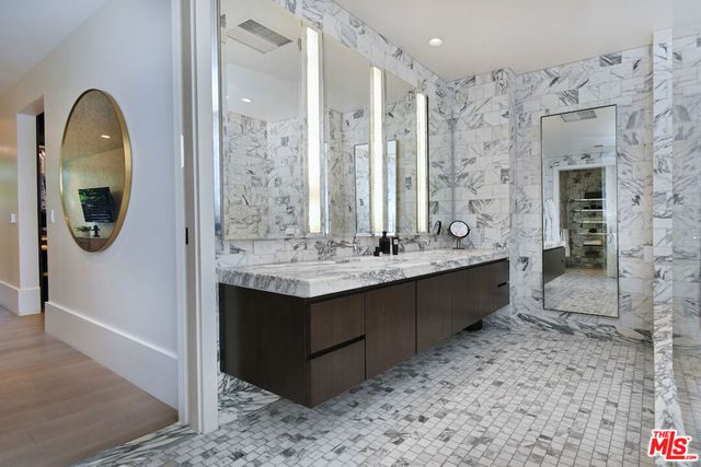 8420 Sunset Boulevard 403, West Hollywood, CA 90069