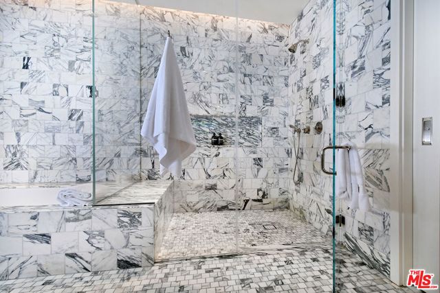 8420 Sunset Boulevard 403, West Hollywood, CA 90069