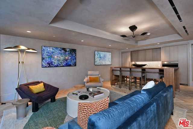 8420 Sunset Boulevard 403, West Hollywood, CA 90069