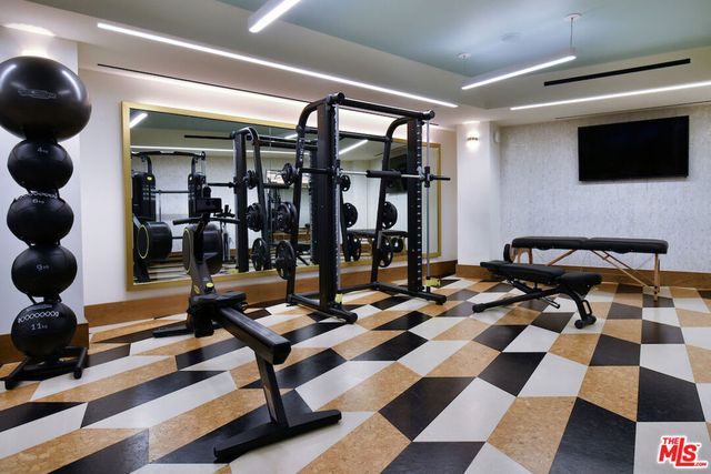 8420 Sunset Boulevard 403, West Hollywood, CA 90069