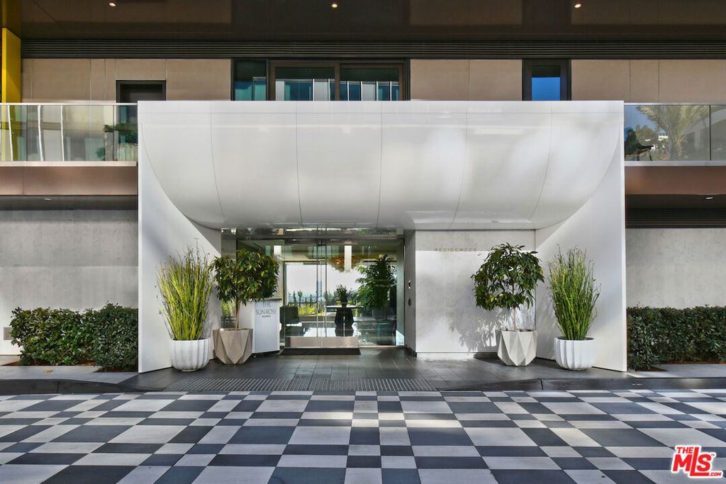 8420 Sunset Boulevard 403, West Hollywood, CA 90069