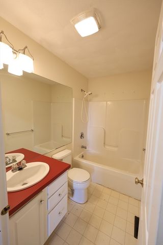 455 Lunns Way, Plymouth, MA 02360