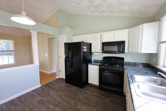 455 Lunns Way, Plymouth, MA 02360