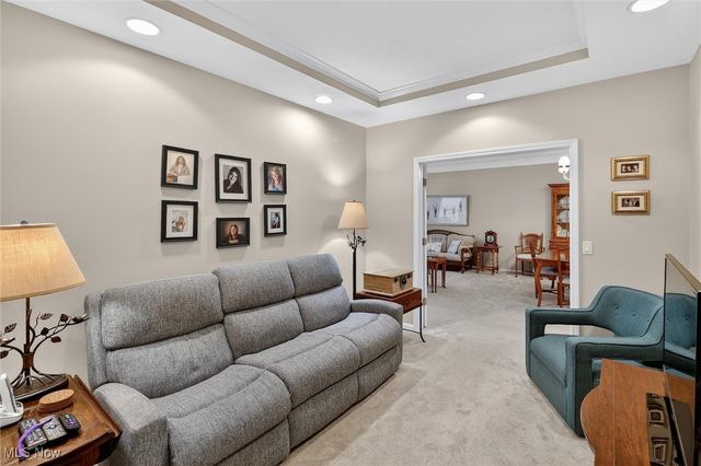 6873 Savannah Drive, North Ridgeville, OH 44039