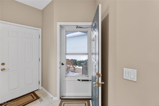 6873 Savannah Drive, North Ridgeville, OH 44039