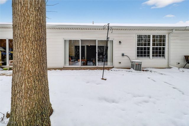 6873 Savannah Drive, North Ridgeville, OH 44039