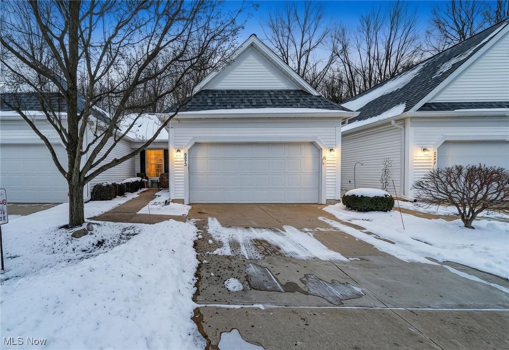 6873 Savannah Drive, North Ridgeville, OH 44039