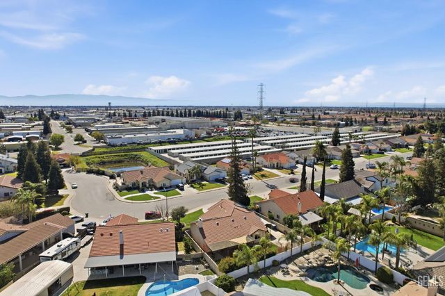 7004 Rhone Drive, Bakersfield, CA 93308