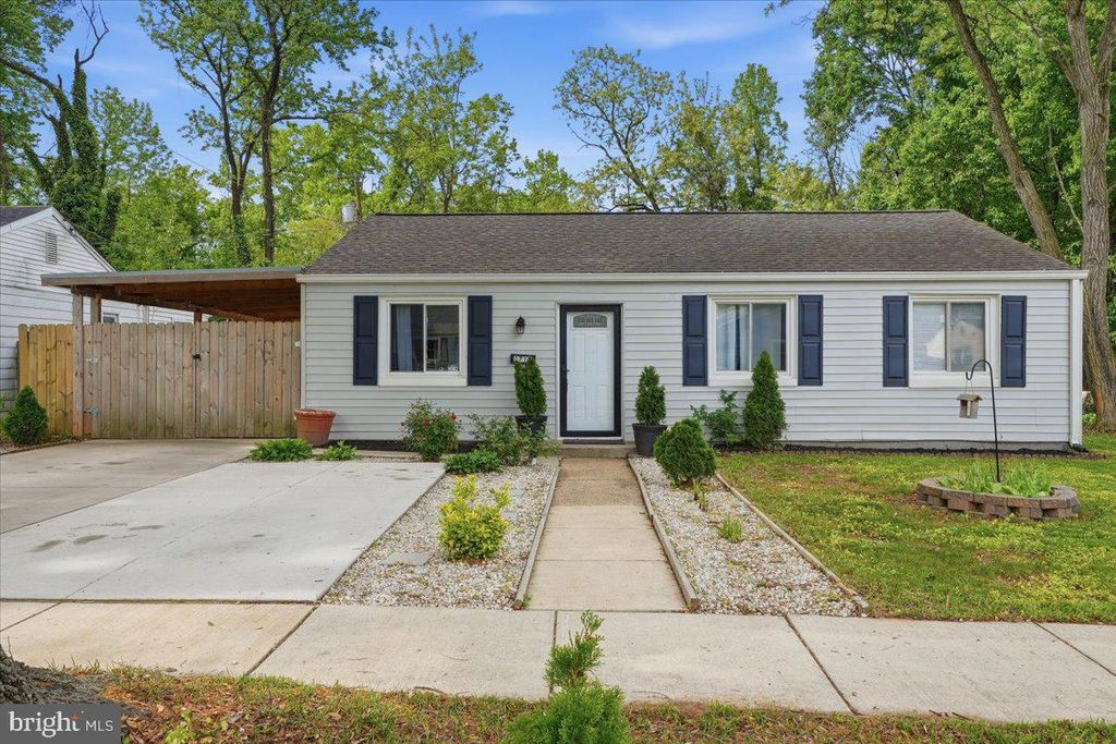 1715 SAUNDERS WAY, Glen Burnie, MD 21061
