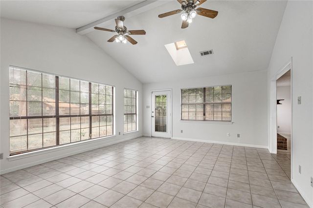 121 Elmwood Street, Huntsville, TX 77320