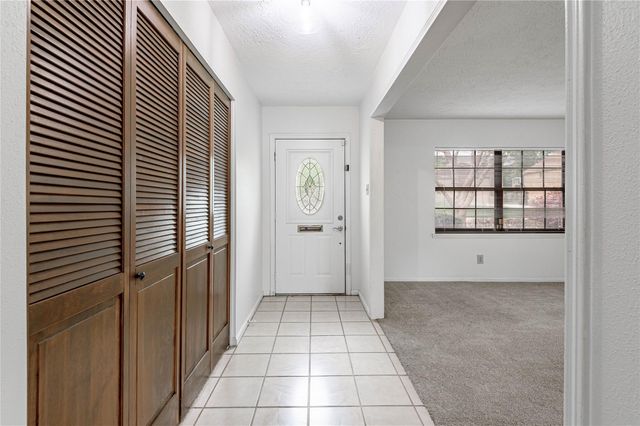 121 Elmwood Street, Huntsville, TX 77320