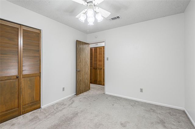 121 Elmwood Street, Huntsville, TX 77320