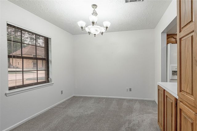 121 Elmwood Street, Huntsville, TX 77320