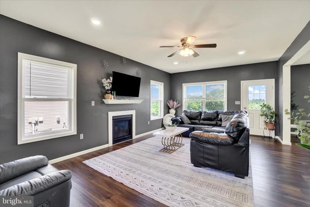 13 BENTLEY CT, York Haven, PA 17370