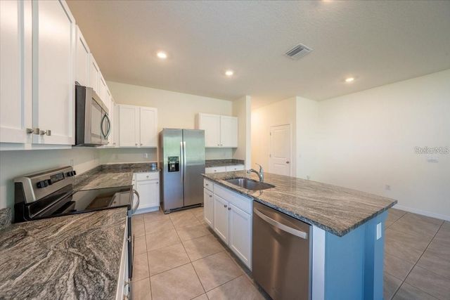 1926 PLEASANT MAPLE COURT, Bradenton, FL 34211