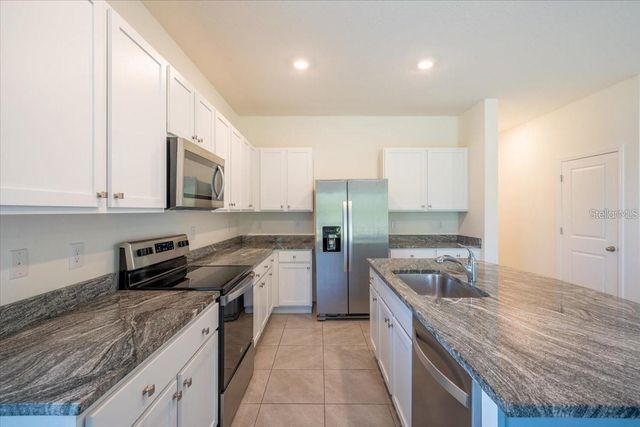 1926 PLEASANT MAPLE COURT, Bradenton, FL 34211