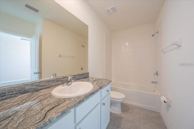 1926 PLEASANT MAPLE COURT, Bradenton, FL 34211