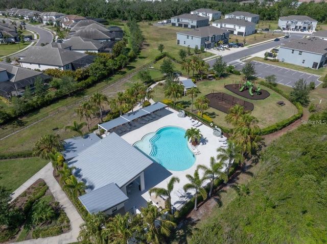 1926 PLEASANT MAPLE COURT, Bradenton, FL 34211