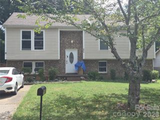 4816 Harri Ann Drive, Charlotte, NC 28227