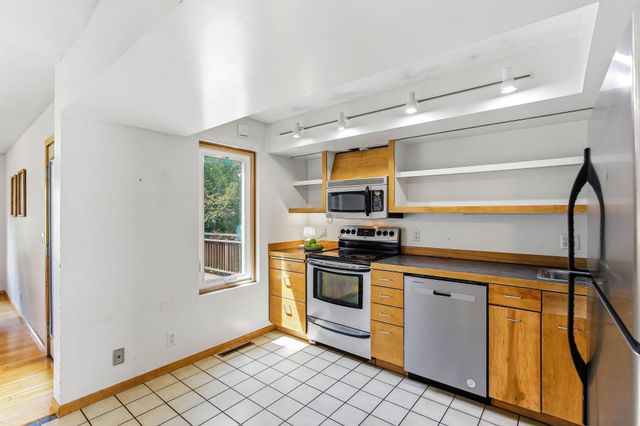 760 1st Avenue NW, New Brighton, MN 55112