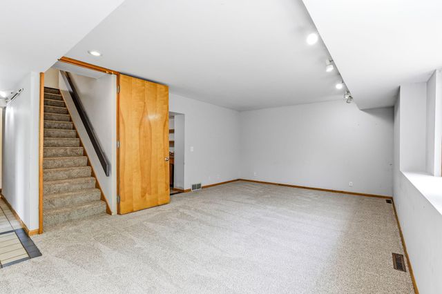 760 1st Avenue NW, New Brighton, MN 55112