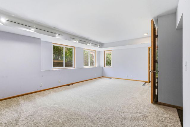 760 1st Avenue NW, New Brighton, MN 55112