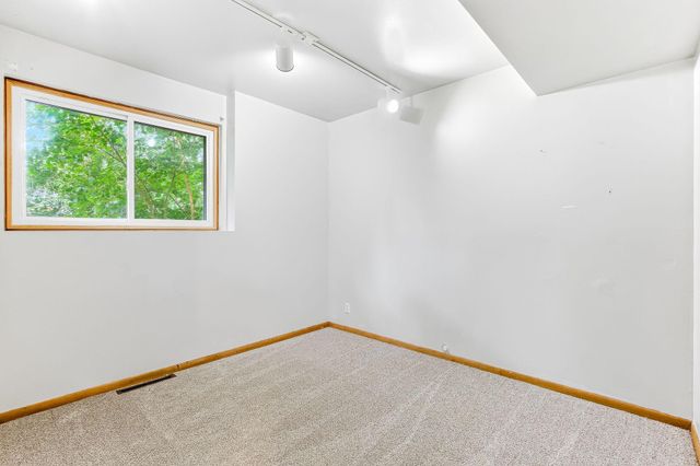 760 1st Avenue NW, New Brighton, MN 55112