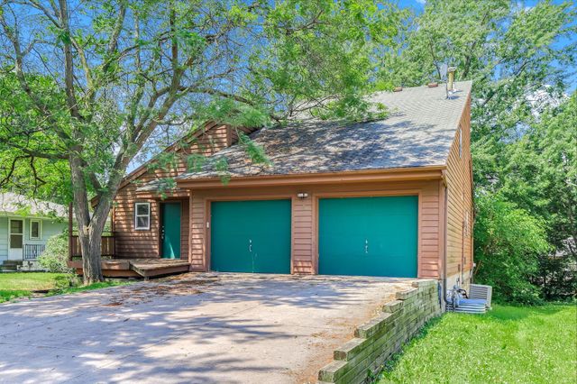 760 1st Avenue NW, New Brighton, MN 55112
