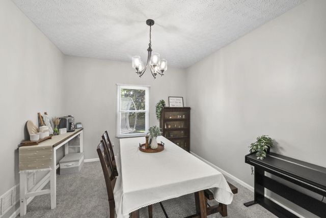 2086 Stargrass Avenue, Grove City, OH 43123