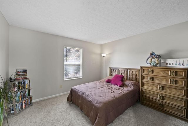 2086 Stargrass Avenue, Grove City, OH 43123
