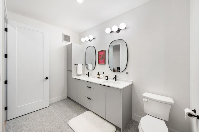 1701 Simond Ave 201, Austin, TX 78723